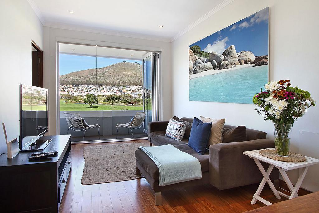 Vredenhof Self Catering Apartment Cape Town Exterior photo